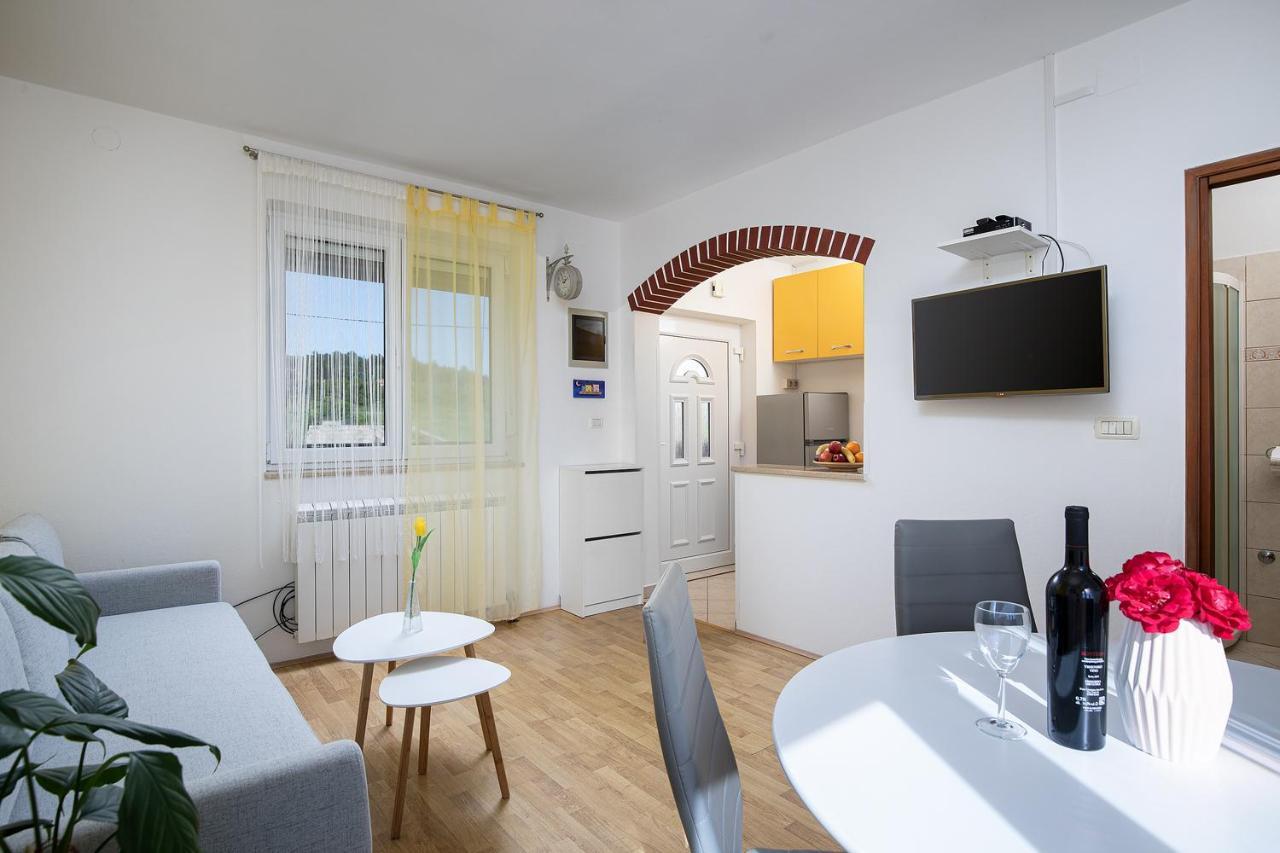 Pula Istria Apartments מראה חיצוני תמונה
